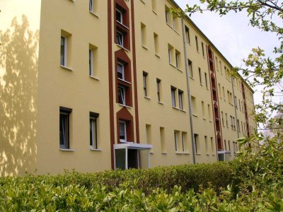Schöne sanierte 4-Raum-Wohnung mit Balkon