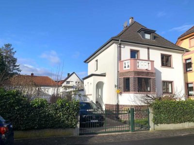 Provisionsfrei für Kaufende: Elegantes Einfamilienhaus in Toplage von Obertshausen!