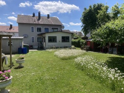 Großzügige 6,5-Zimmer-Wohnung mit Garten, Terrasse und Garage in ruhiger Lage (Dillingen-West)