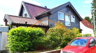 Modernisiertes Mehrfamilienhaus mit 4 Einheiten in bester Lage von Refrath!!!