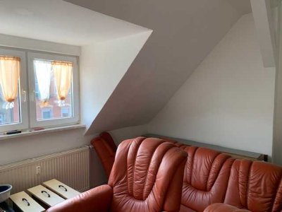 kleine gemütliche 2-Raum-Wohnung wahlweise mit Einbauküche