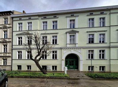 Großzügige 3-Zimmer Wohnung mit Einbauküche