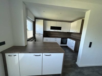 Stilvolle 3-Zimmer-Wohnung mit Gartenanteil – Erstbezug nach Kernsanierung