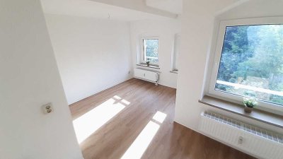 Sehr schön renovierte 3-Zimmer Wohnung in beliebter Lage mit Einbauküche