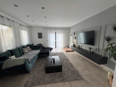 Top-saniertes Reihenmittelhaus mit 165 m² Wohnfläche im Bayerischen Wald