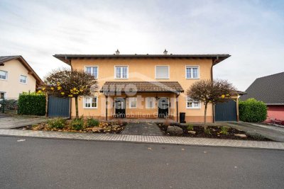 Mediterrane Doppelhaushälfte in herrlicher Lage von Göttschied!