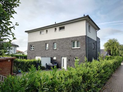 5-Zimmer-Doppelhaushälfte mit EBK in Georgsmarienhütte