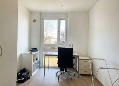 Geteiltes Studentenapartment, möbliert, Einbauküche, Dusche, top Anbindung, zentral im Univiertel