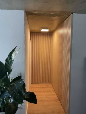 Geschmackvoll renovierte 2-Zimmer-Wohnung in zentraler Lage von Dresden mit Blick auf die Elbe