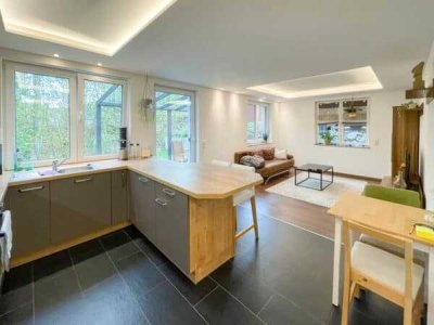 Gepflegte 2-Raum-Souterrain-Wohnung mit Keller und Garten