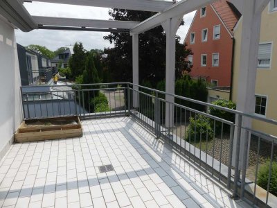 Helle 3-Zimmer-Wohnung mit Dachterrasse in Dachau