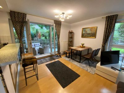 AAA-Lage - Möbliert/Furnished / Zwei Zimmer in Nordost / Alle Kosten & WLAN incl.