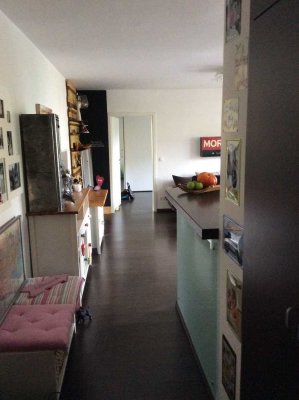Nette kleine  Wohnung mit Balkon und Einbauküche in Neusäß-TOP Lage zum Uniklinikum