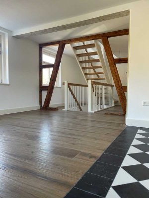 Traumhafte kernsanierte 5,5 Zi-Maisonette Whg in einem denkmalgeschützen Haus