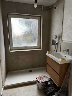 Moderne 3-Zimmer-Wohnung mit Balkon & Stellplatz