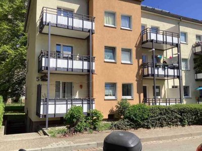 Wohnen unter Platanen, frisch Renovierte 3-Zimmer-Wohnung