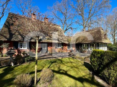 Reetdach-Traum auf herrlichem Grundstück im Künstlerort Fischerhude