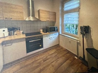 komplett möblierte 3 Raum Wohnung mit Balkon Nähe Stadtpark