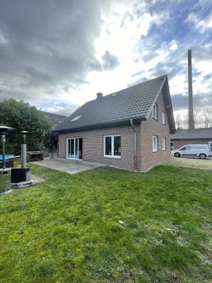 Freistehendes, modernes EFH in Duisburg Walsum zu vermieten!