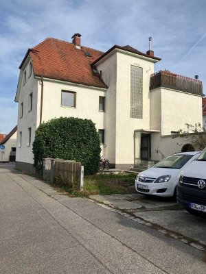 4 Zimmer Wohnung mit Garten, Garage, Stellplatz, ruhig, gut angebunden