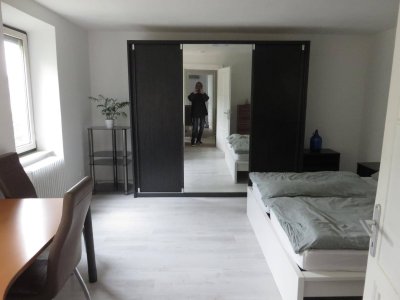 Klimatisierte 3-Zimmer Altbauwohnung mit Vollausstattung