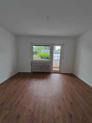 Helle 1-Zimmer-Wohnung mit Balkon in beliebter Lage von Bonn-Kessenich – Bergstraße 107