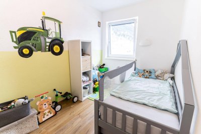 EINZIGARTIGE 4-ZIMMER-GARTENWOHNUNG IN FILZMOOS - Wohnen mit Blick auf die Berge - stilvoll, sonnig und direkt am Grünland