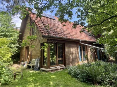 zukunftsorientiertes Einfamilienhaus in Waldlage
