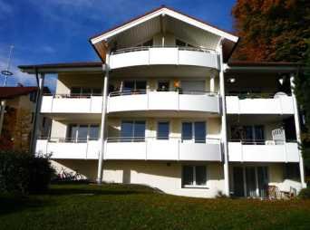 Geschmackvolle 2,5-Zimmer-EG-Wohnung mit kleiner Terrasse und EBK in Starnberg
