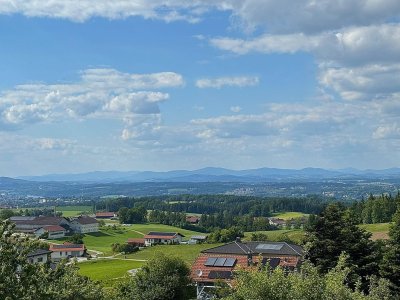 ZWEIFAMILIENHAUS MIT GROSSEM POTENZIAL IN UNVERBAUBARER LAGE