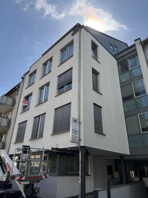 Schöne 2-Raum-Wohnung in Darmstadt-City, Hauptbad, Gäste-WC, Balkon, TG-Stellplatz, Aufzug