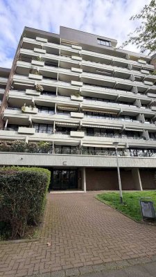 Köln - großzügige 3-Zimmerwohnung mit Parkettboden und Einbauküche in gepflegter Wohnanlage
