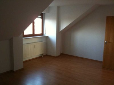 Gepflegte 2-Zimmer-Wohnung im 3. OG in Neusäß