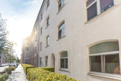 Renovierte 2-Zimmer-Wohnung mit Dusche und Balkon in Bremerhaven-Geestemünde