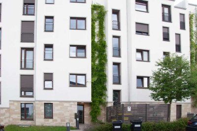 Stilvolle, energieeffiziente, zentrale Wohnung in KfW-40-Haus für junge Paare