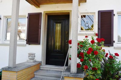 Freistehendes Einfamilienhaus mit Charakter, Wintergarten und herrlichem Garten in Mühltal-Traisa