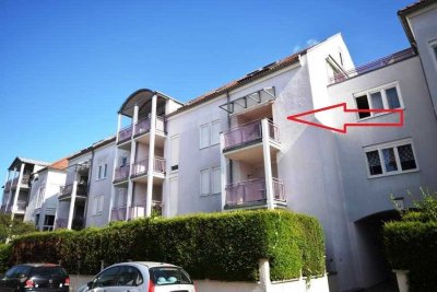 Helle 2,5- Zimmer- Wohnung mit 2 Balkonen und Aufzug in TOP Anlage für max. 2 Personen