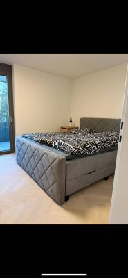 Helle 2-Zimmer-Wohnung (unmöbliert) mit großem Balkon