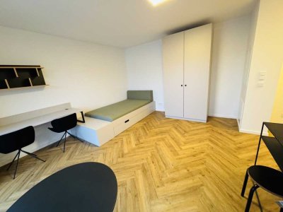 Modernes möbliertes Apartment in Adlershof mit Balkon!