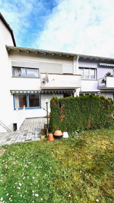 Eltville: Freigestelltes, ruhiges, sonniges Reihenhaus mit schönem Garten und zwei Stellplätzen