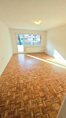 RUHIGE GARCONNIERE IN SCHÖNER STADTLAGE VON PRIVAT