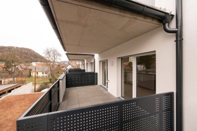 Investition mit Großterrasse und hellen Aussichten!