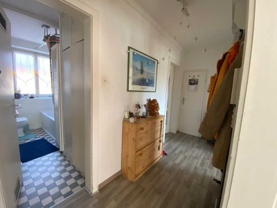 Sonnige Altbauwohnung im Regensburger Osten