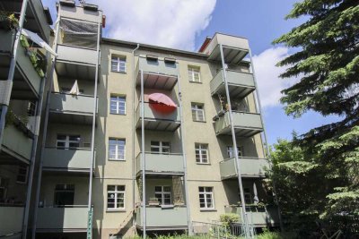 Bezugsfrei: 3-Zi.Wohnung mit Balkon, Tageslichtbad und Keller nähe Elbepark