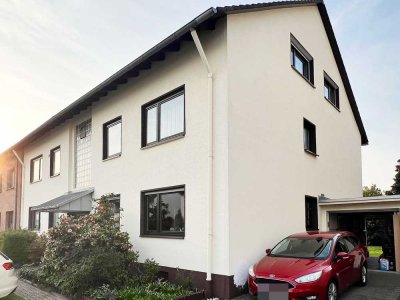 Freie und gemütliche 2-Zimmer-Dachgeschosswohnung in Köln Porz-Eil