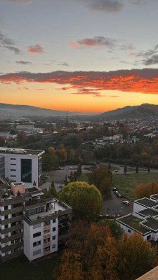 Traumhafte Aussicht! Helle 3-Zimmer-Wohnung mit Blick ins Remstal