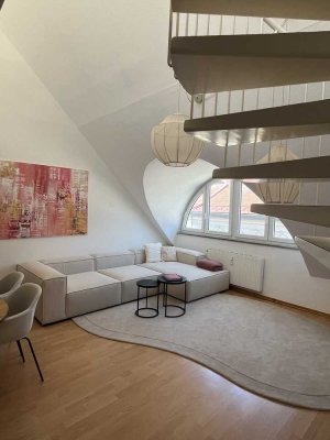 Wunderschöne möblierte Maisonette in Maxvorstadt (befristet)