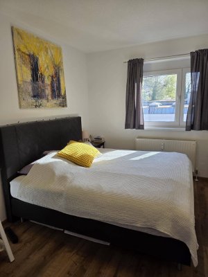 Kranebitter Allee: ruhige, topsanierte 2-Zmmer-Wohnung mit Tiefgaragenabstellplatz und Kellerabteil