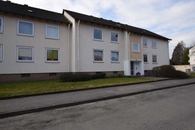 Schöne, geräumige 3 ZKB Wohnung mit Balkon für das junge Familienglück