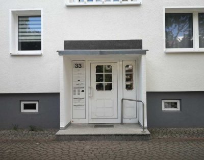 Schwerin-Lankow, 3 Zimmer, Küche, Duschbad